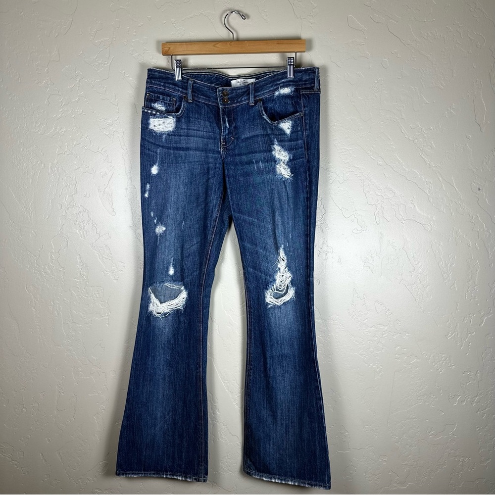 Abercrombie & Fitch Women’s Distressed Blue Jeans Size 10